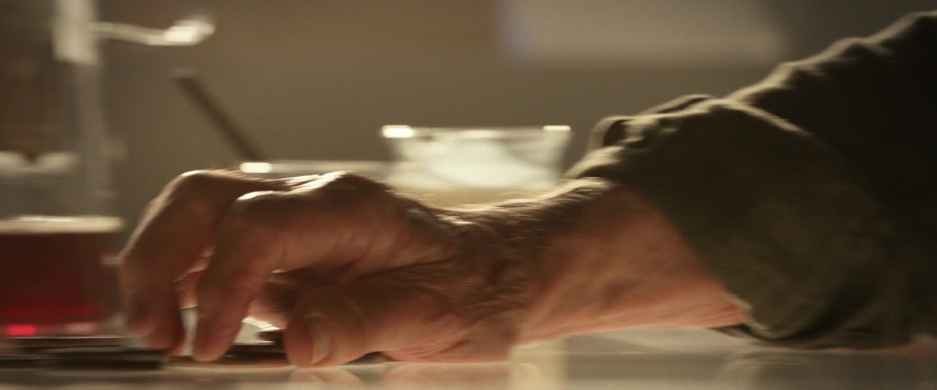 extant_StarTrek_PIC_1x01-Remembrance_0287.jpg