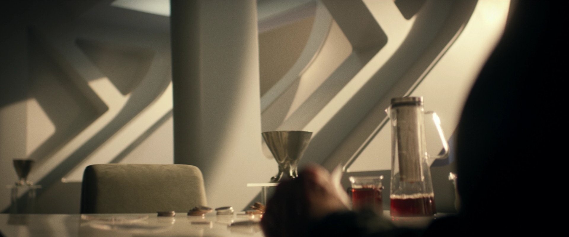 extant_StarTrek_PIC_1x01-Remembrance_0331.jpg