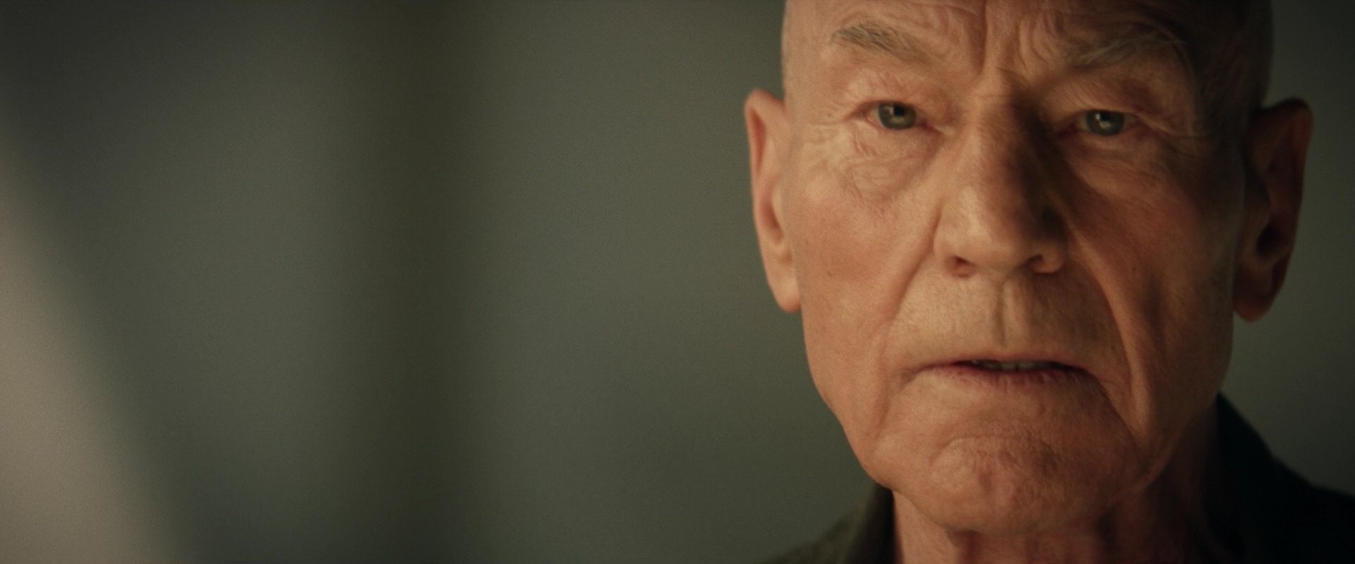 extant_StarTrek_PIC_1x01-Remembrance_0334.jpg