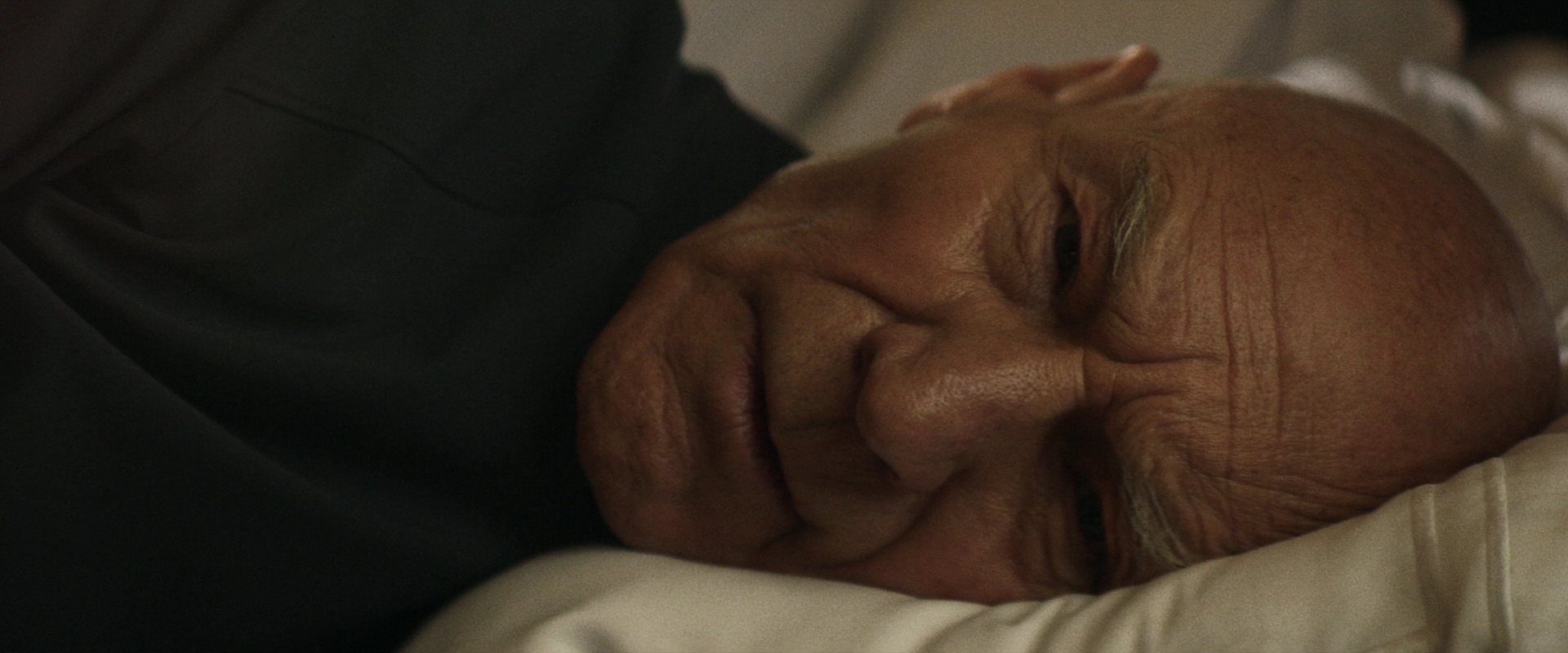 extant_StarTrek_PIC_1x01-Remembrance_0350.jpg