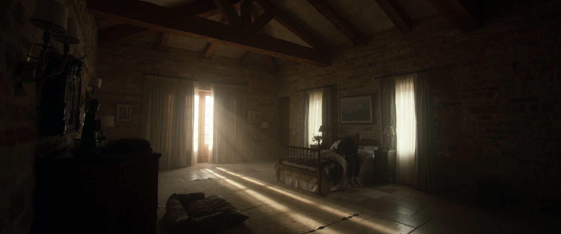 extant_StarTrek_PIC_1x01-Remembrance_0387.jpg