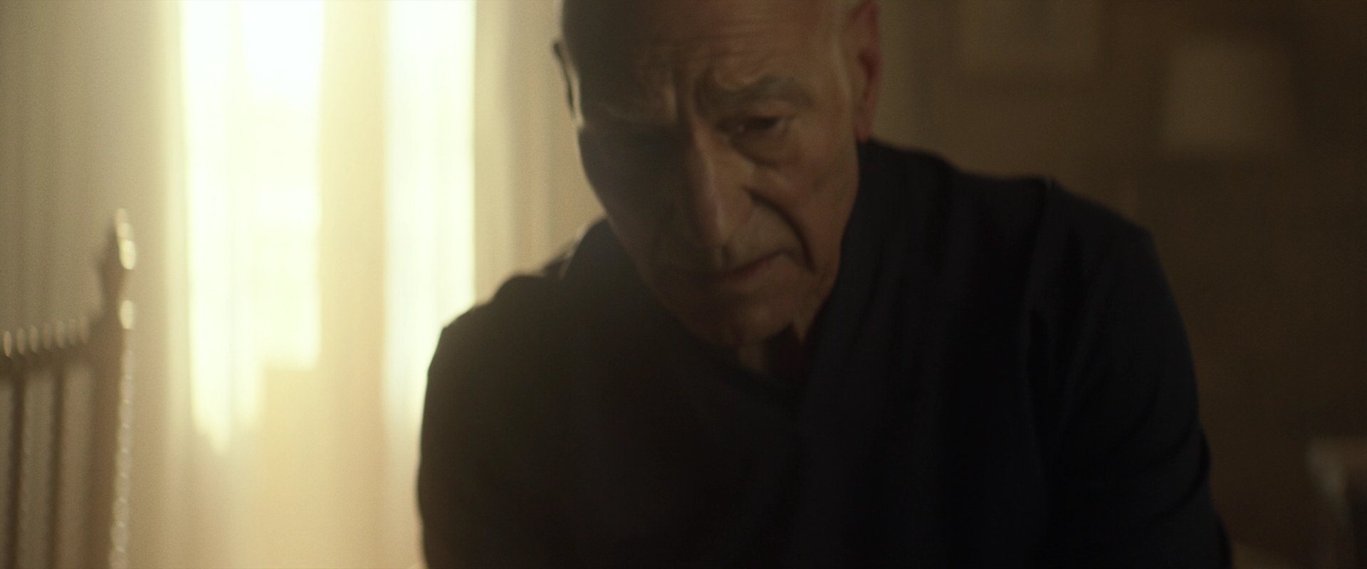 extant_StarTrek_PIC_1x01-Remembrance_0389.jpg