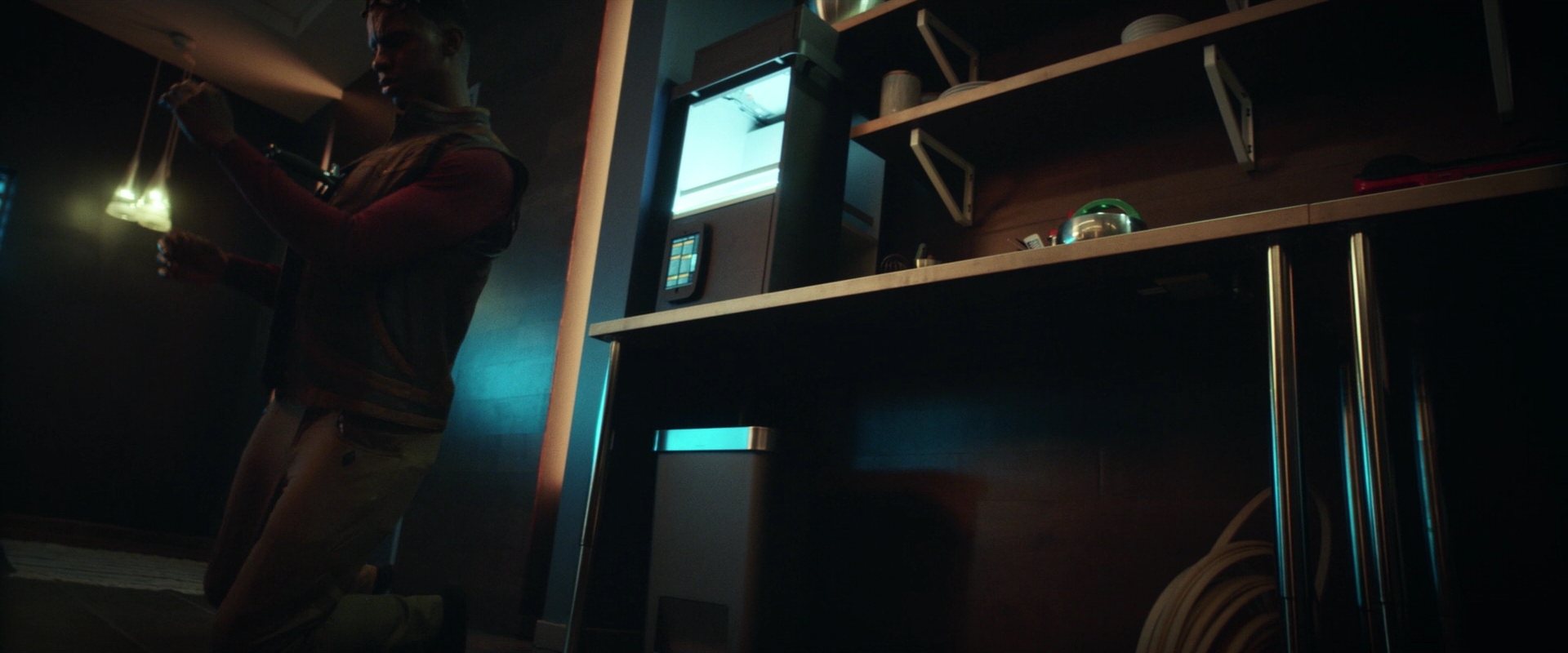 extant_StarTrek_PIC_1x01-Remembrance_0586.jpg