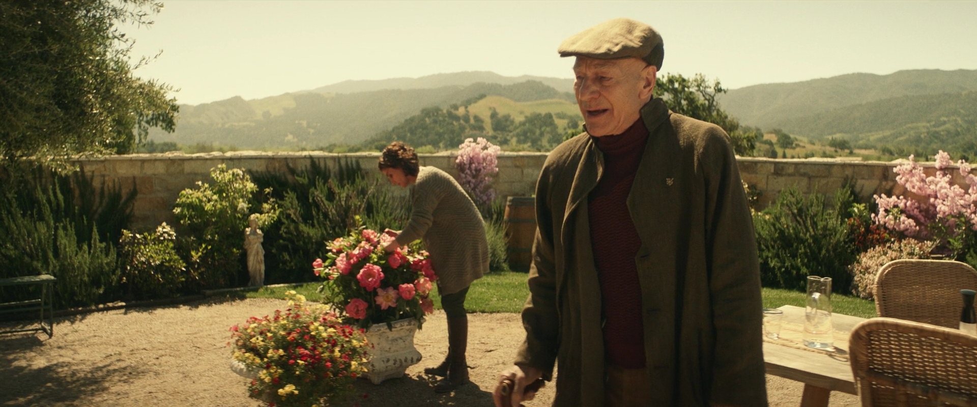 extant_StarTrek_PIC_1x01-Remembrance_1111.jpg
