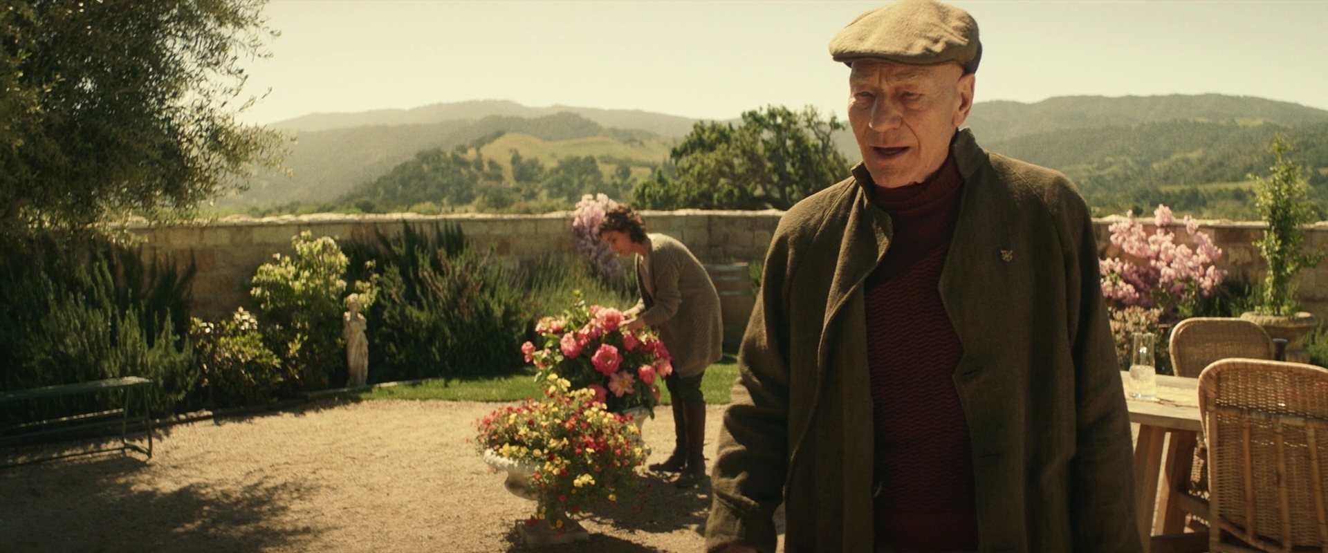 extant_StarTrek_PIC_1x01-Remembrance_1115.jpg