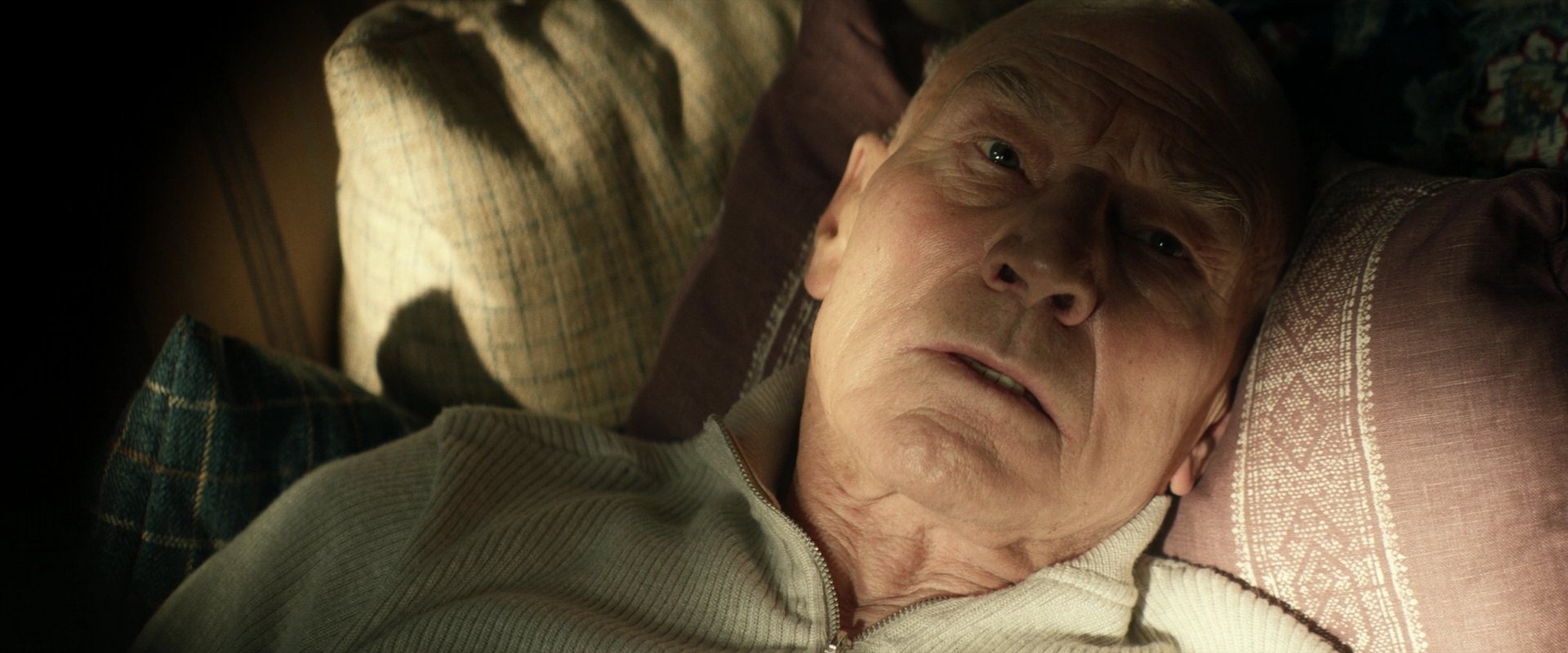 extant_StarTrek_PIC_1x01-Remembrance_3813.jpg