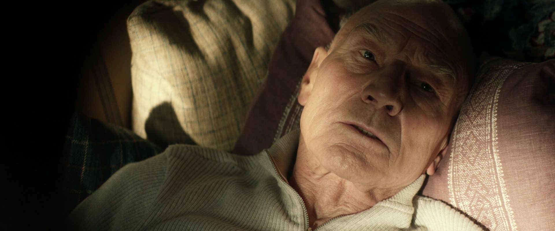 extant_StarTrek_PIC_1x01-Remembrance_3814.jpg