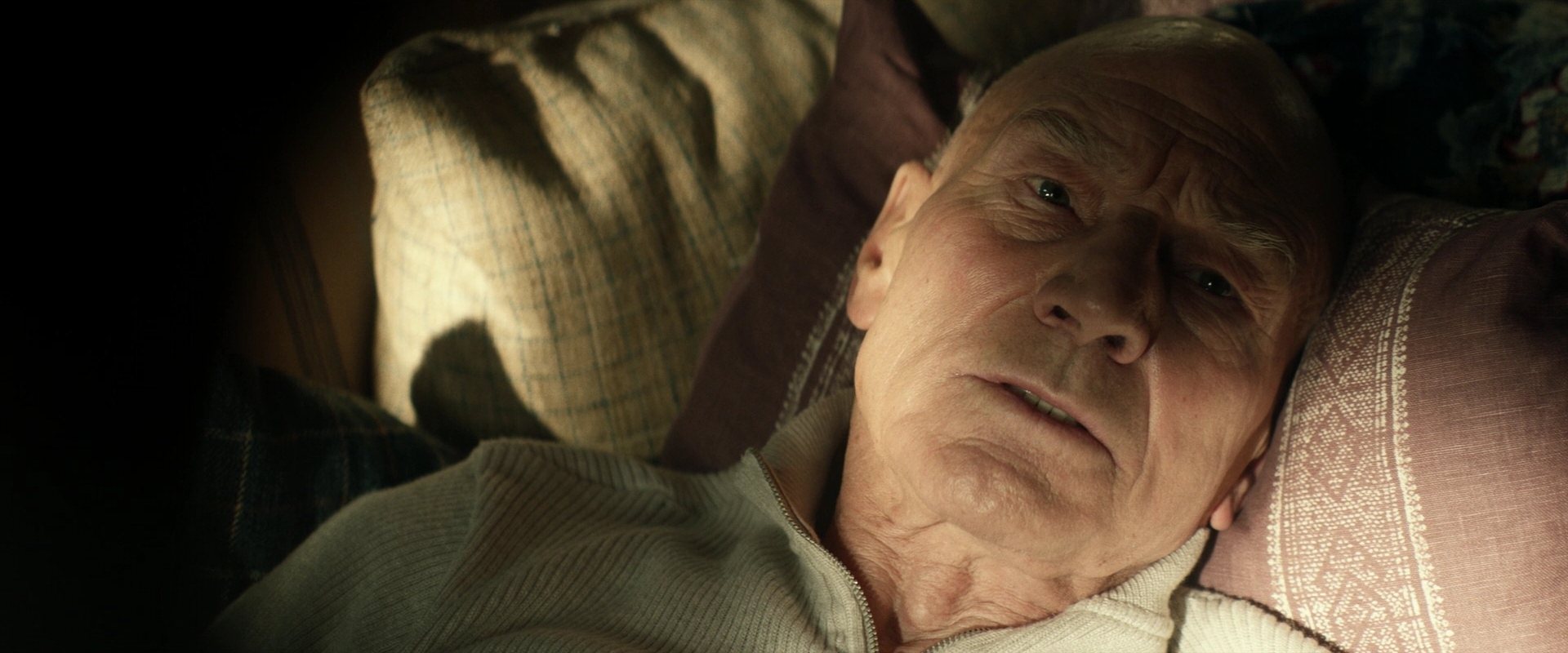 extant_StarTrek_PIC_1x01-Remembrance_3820.jpg