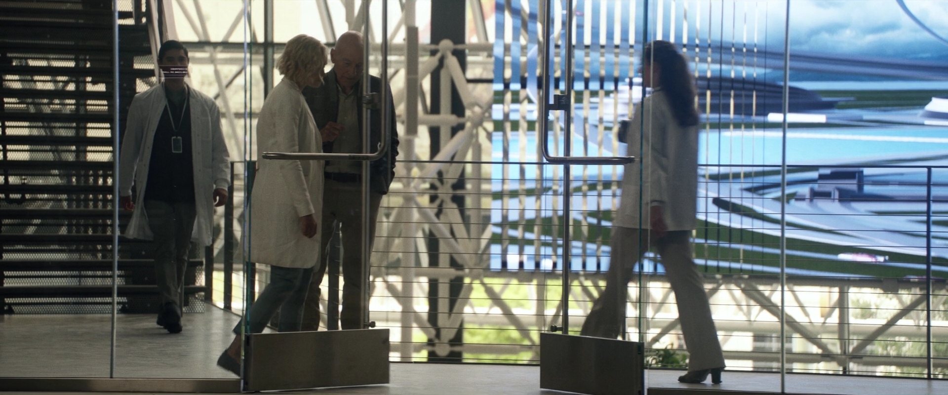 extant_StarTrek_PIC_1x01-Remembrance_4092.jpg
