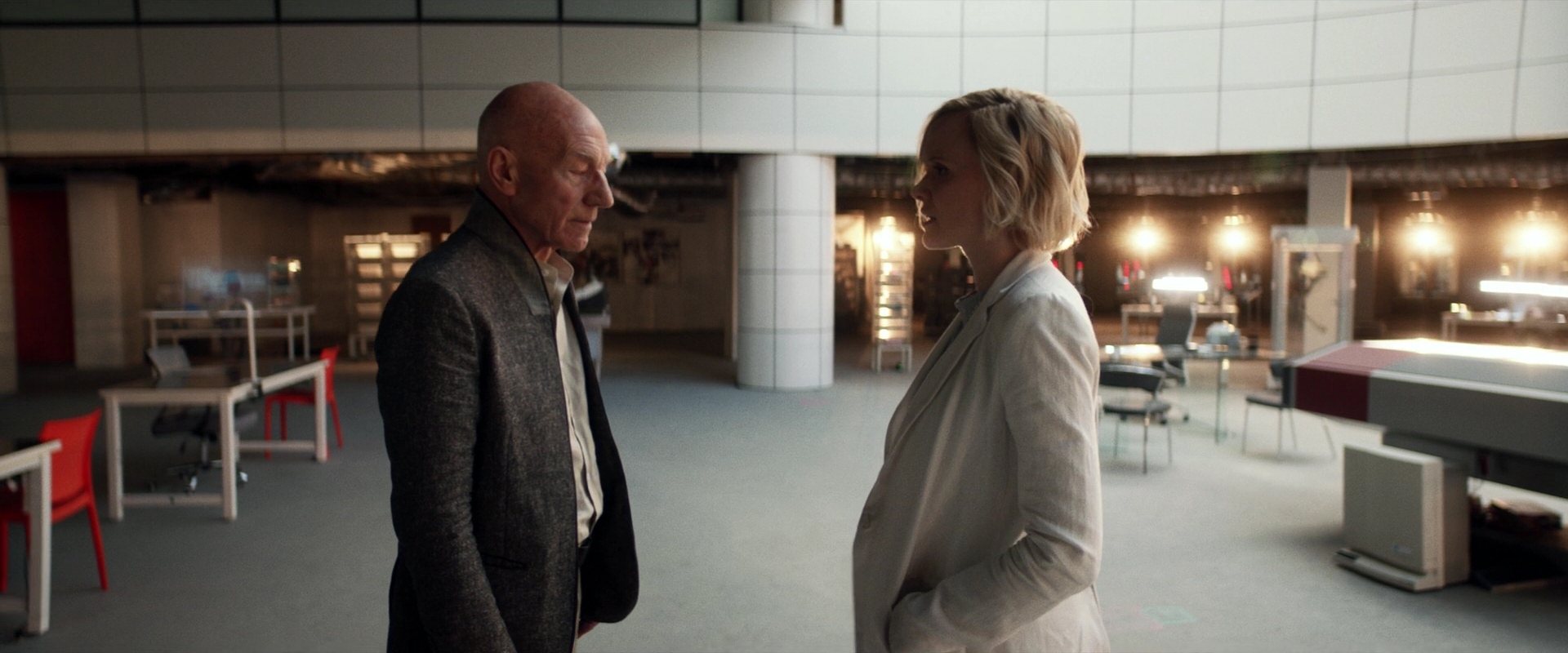 extant_StarTrek_PIC_1x01-Remembrance_4157.jpg