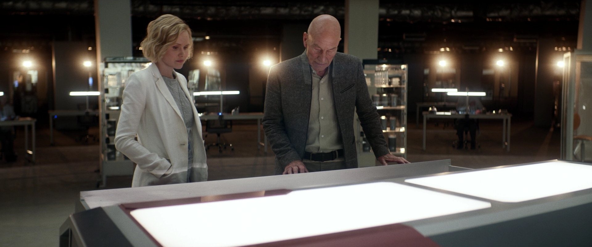 extant_StarTrek_PIC_1x01-Remembrance_4190.jpg