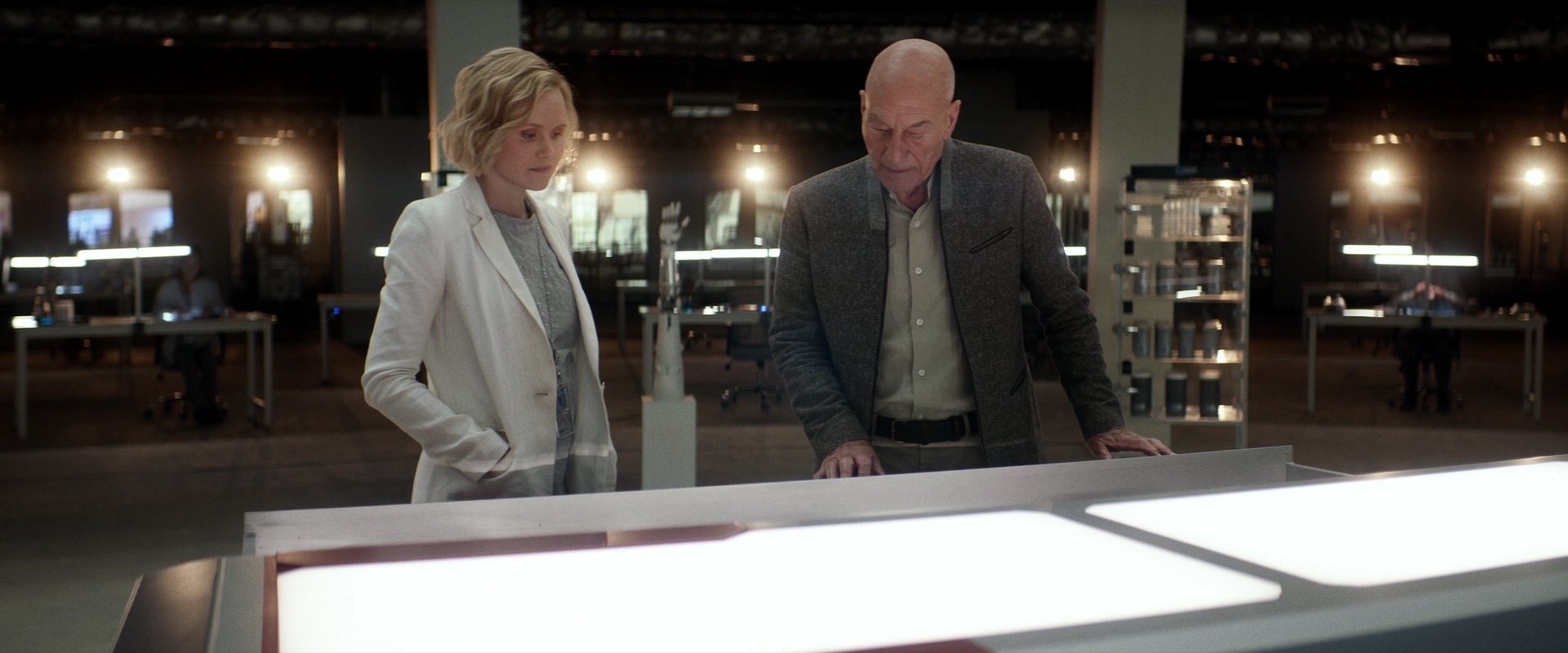 extant_StarTrek_PIC_1x01-Remembrance_4195.jpg
