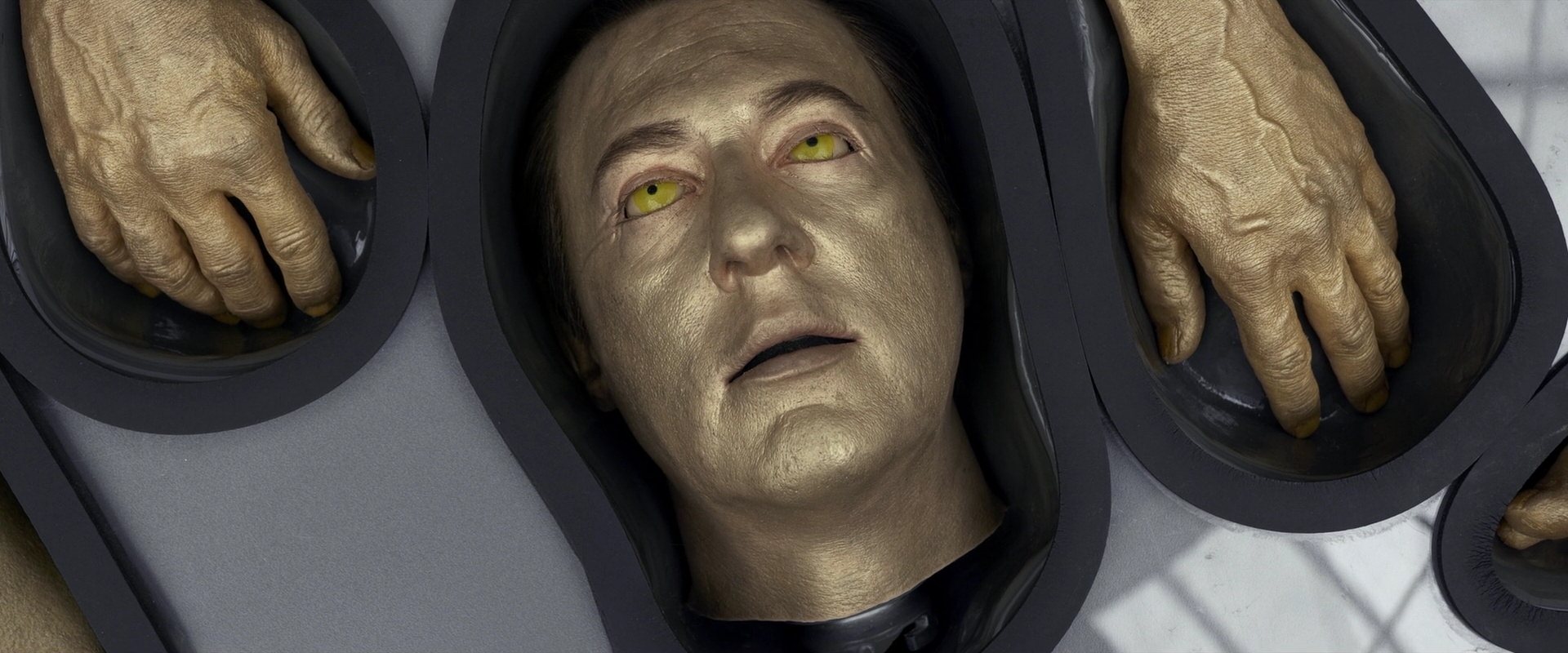 extant_StarTrek_PIC_1x01-Remembrance_4198.jpg