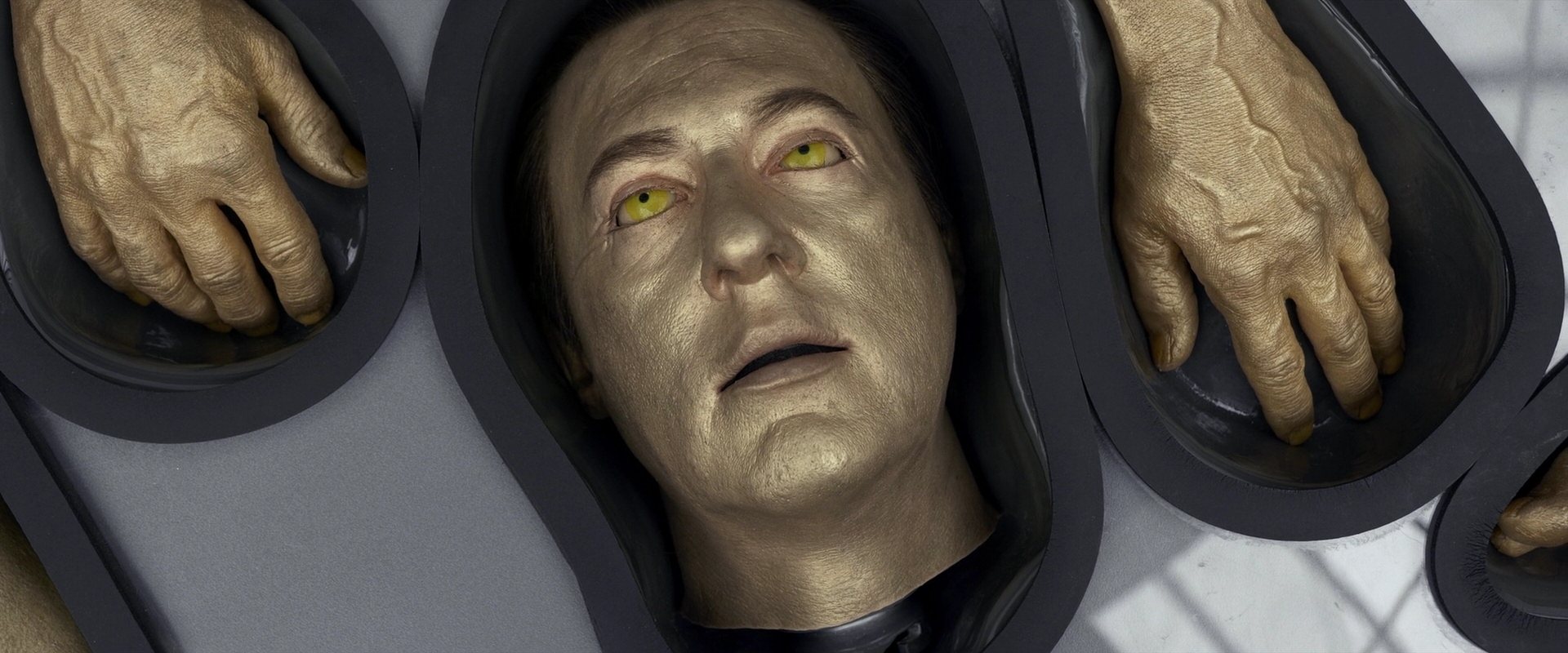 extant_StarTrek_PIC_1x01-Remembrance_4201.jpg