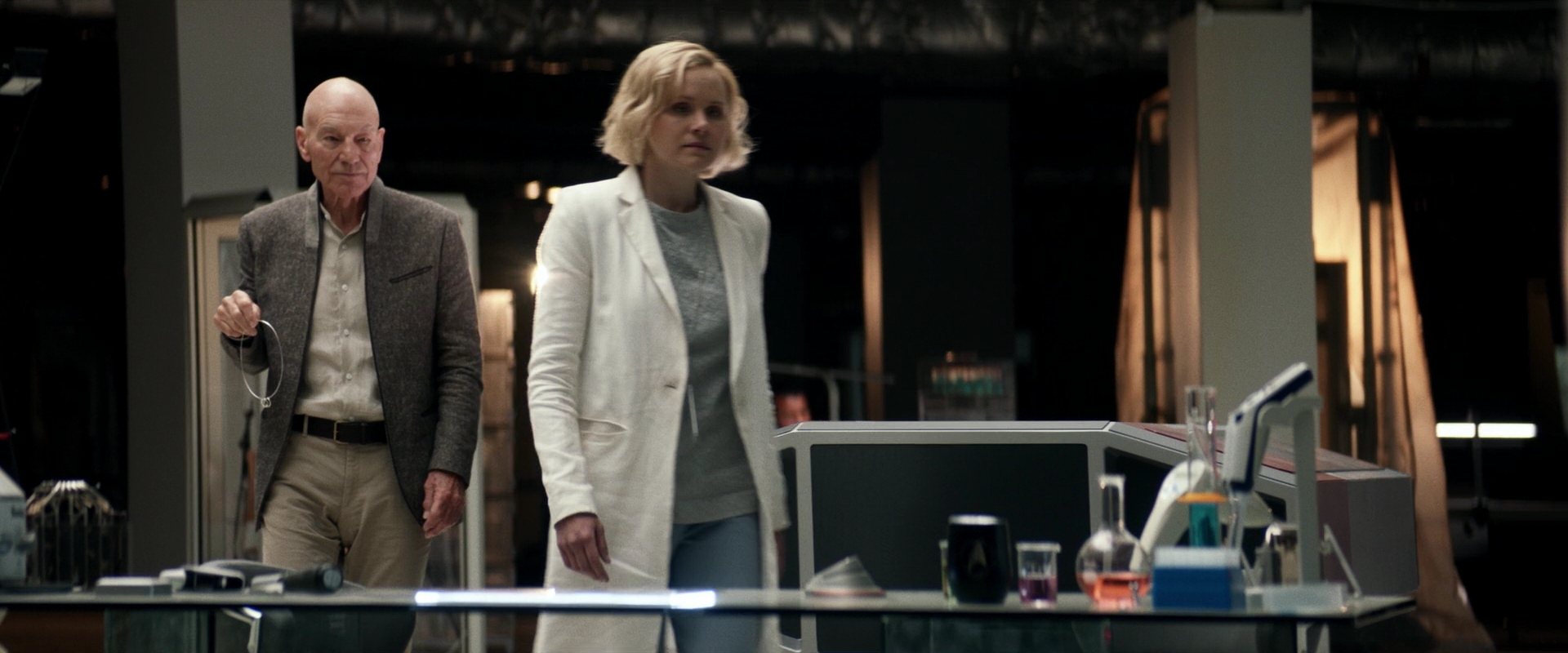 extant_StarTrek_PIC_1x01-Remembrance_4357.jpg