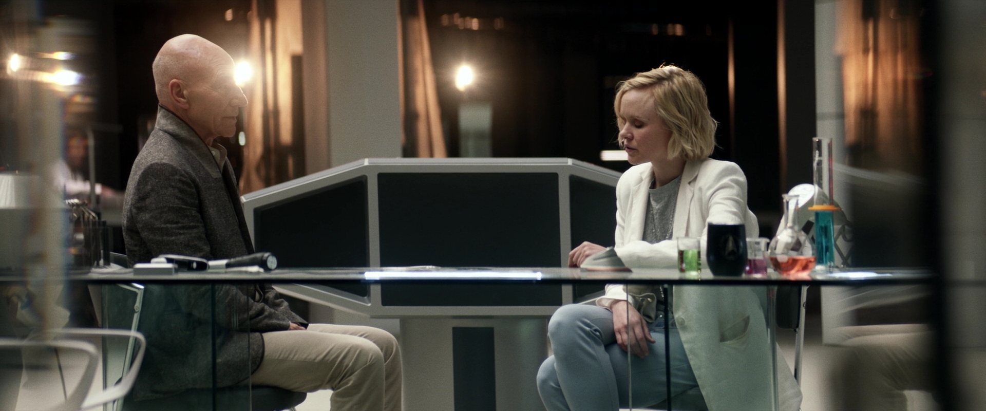 extant_StarTrek_PIC_1x01-Remembrance_4377.jpg
