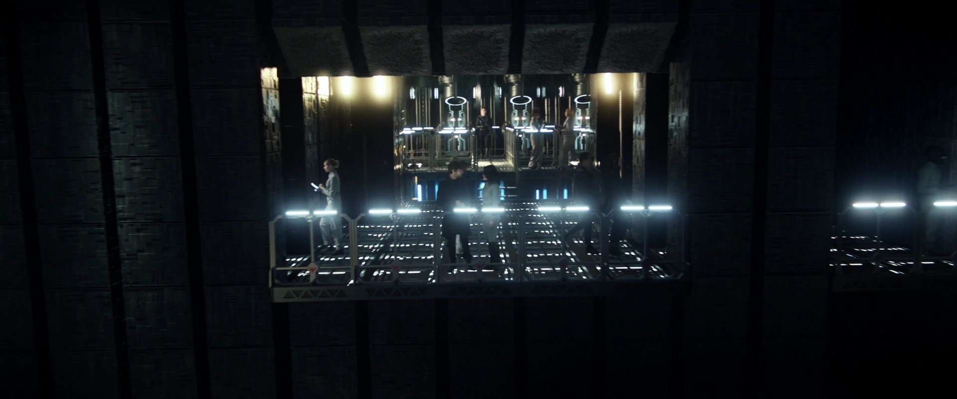 extant_StarTrek_PIC_1x01-Remembrance_4715.jpg