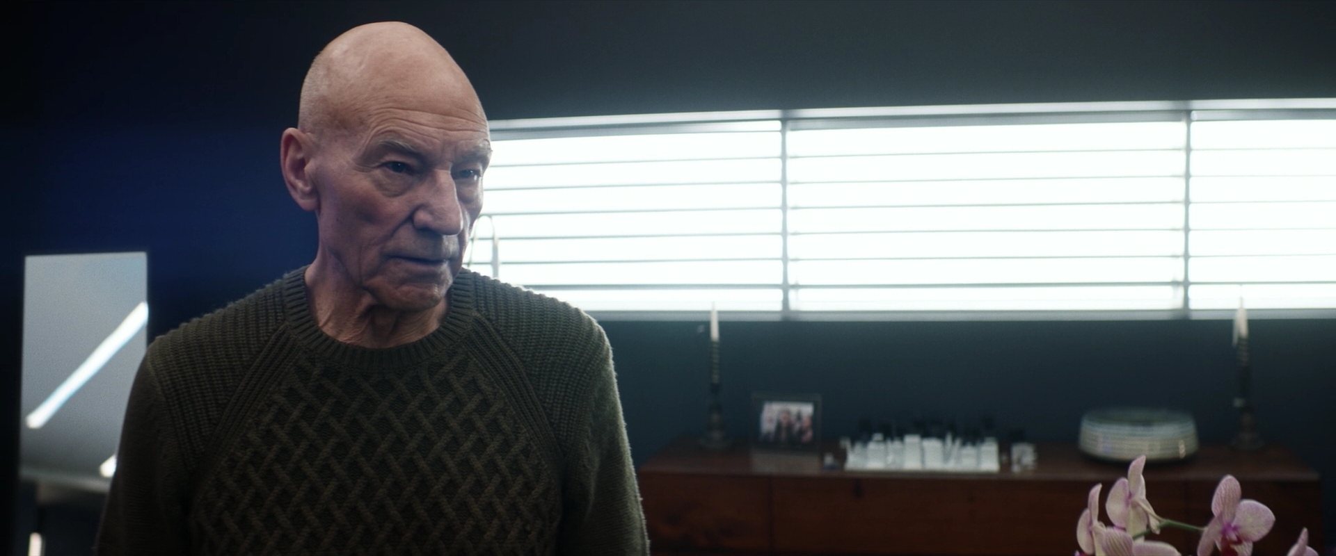 extant_StarTrek_PIC_1x02-MapsAndLegends_1180.jpg