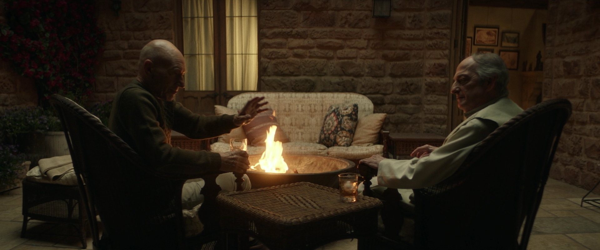 extant_StarTrek_PIC_1x02-MapsAndLegends_2203.jpg