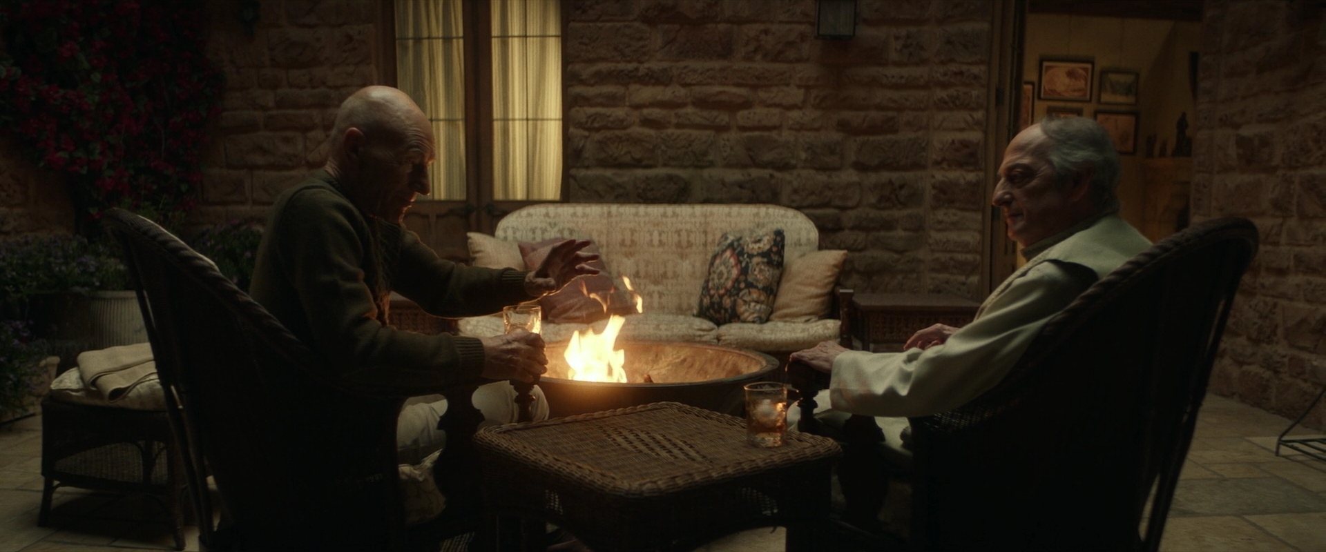 extant_StarTrek_PIC_1x02-MapsAndLegends_2204.jpg