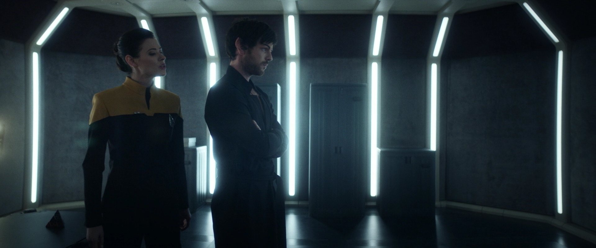 extant_StarTrek_PIC_1x02-MapsAndLegends_4674.jpg