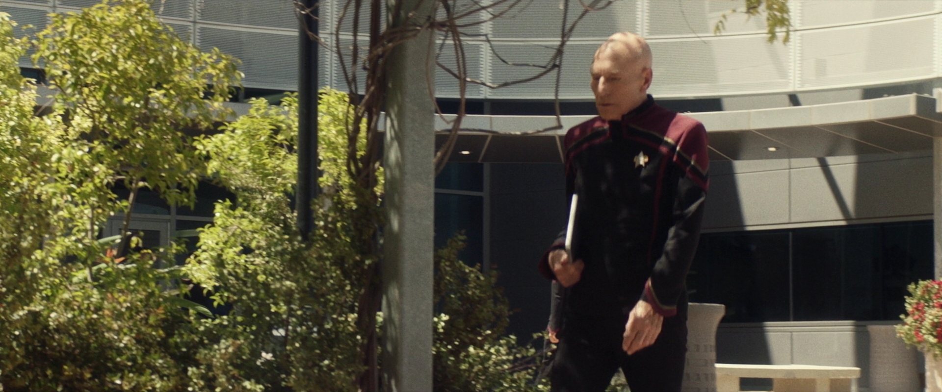 extant_StarTrek_PIC_1x03-TheEndIsTheBeginning_0231.jpg