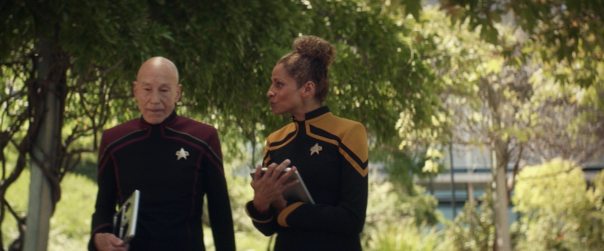 extant_StarTrek_PIC_1x03-TheEndIsTheBeginning_0275.jpg