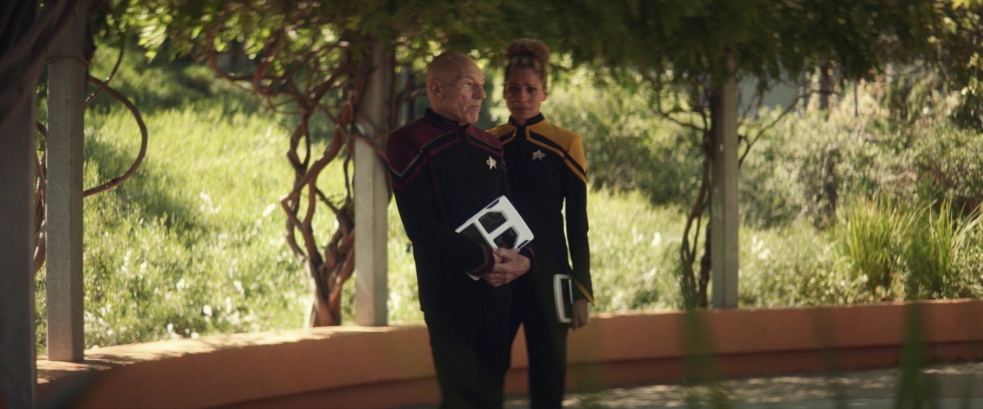 extant_StarTrek_PIC_1x03-TheEndIsTheBeginning_0415.jpg