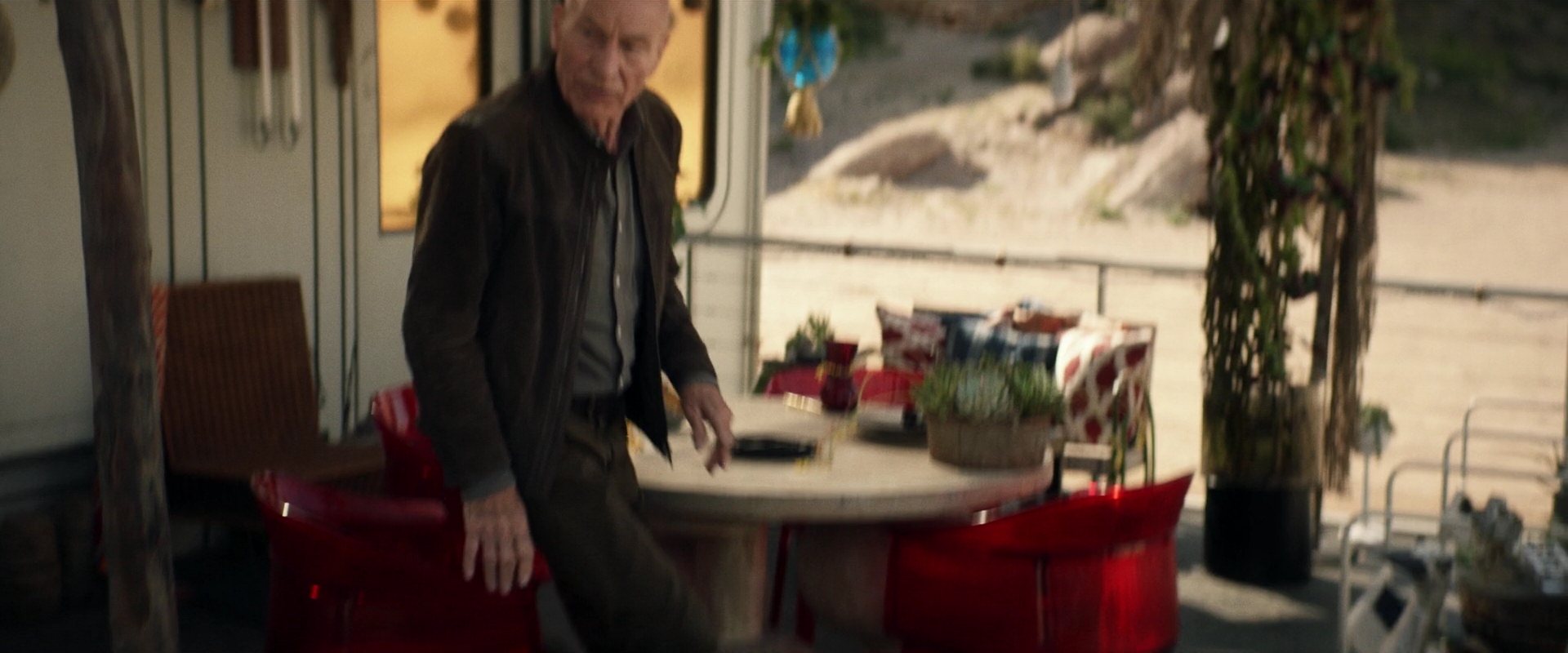 extant_StarTrek_PIC_1x03-TheEndIsTheBeginning_1212.jpg