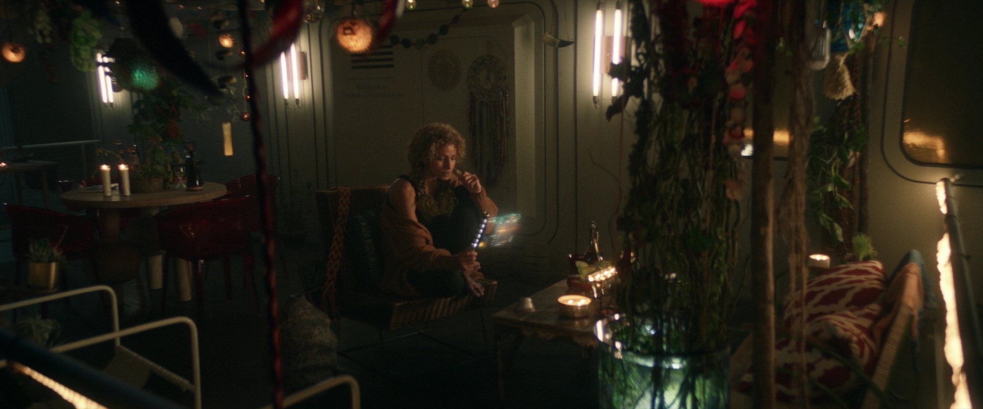 extant_StarTrek_PIC_1x03-TheEndIsTheBeginning_2011.jpg