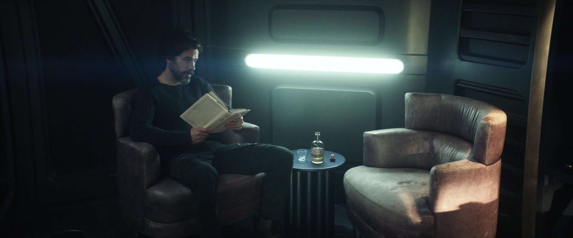 extant_StarTrek_PIC_1x03-TheEndIsTheBeginning_2566.jpg