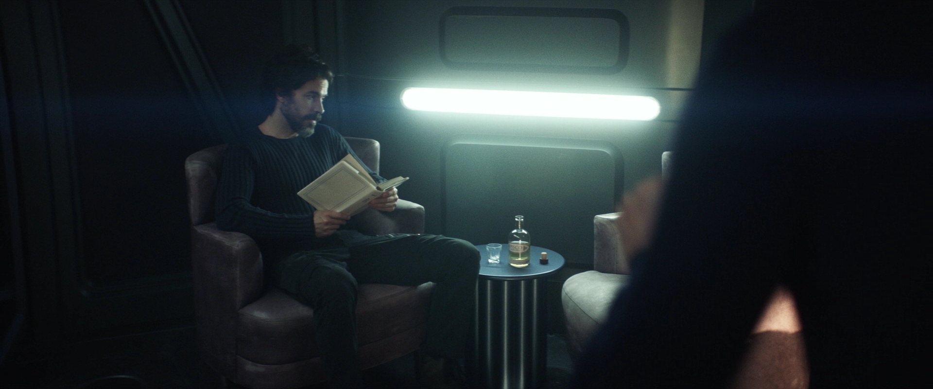 extant_StarTrek_PIC_1x03-TheEndIsTheBeginning_2567.jpg