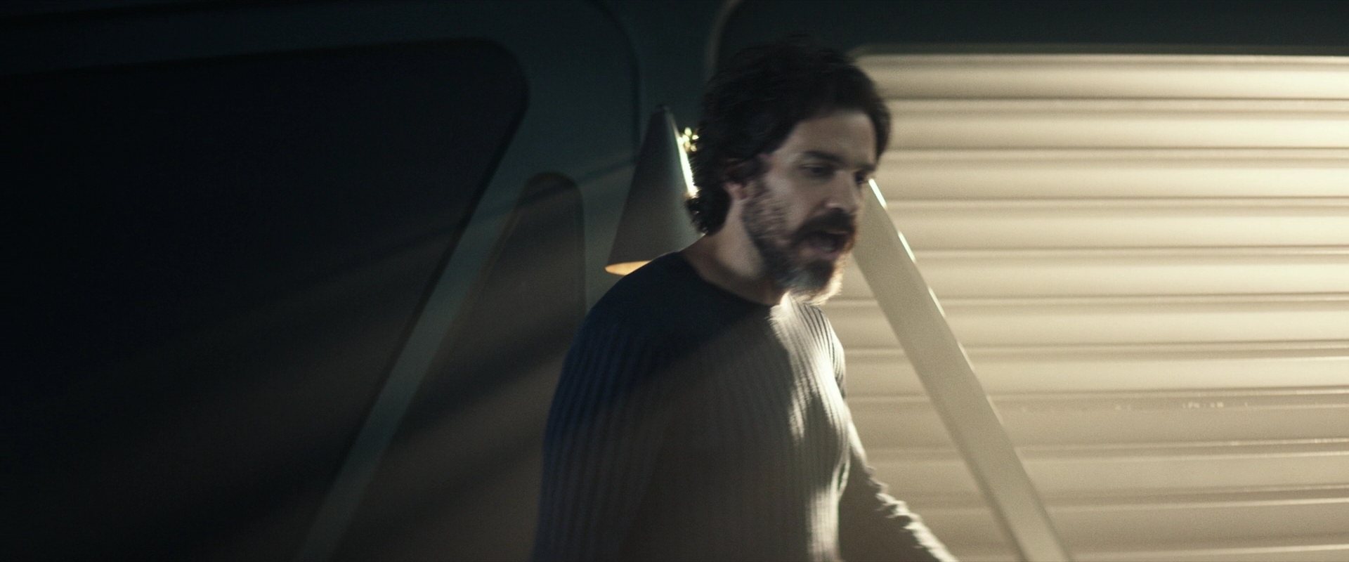 extant_StarTrek_PIC_1x03-TheEndIsTheBeginning_2676.jpg