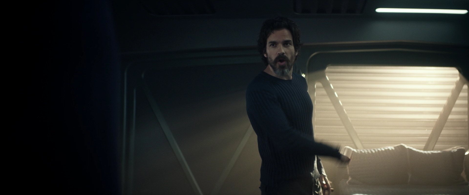 extant_StarTrek_PIC_1x03-TheEndIsTheBeginning_2696.jpg