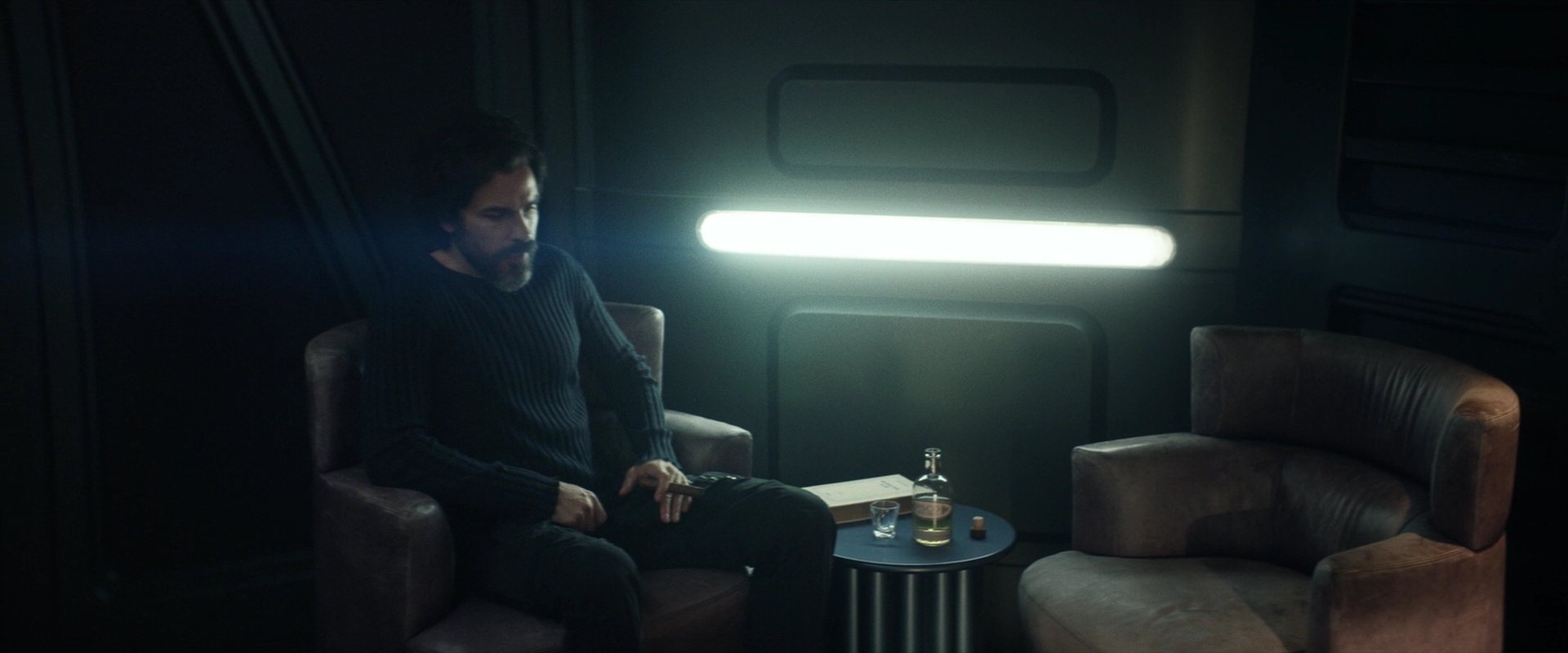 extant_StarTrek_PIC_1x03-TheEndIsTheBeginning_2715.jpg