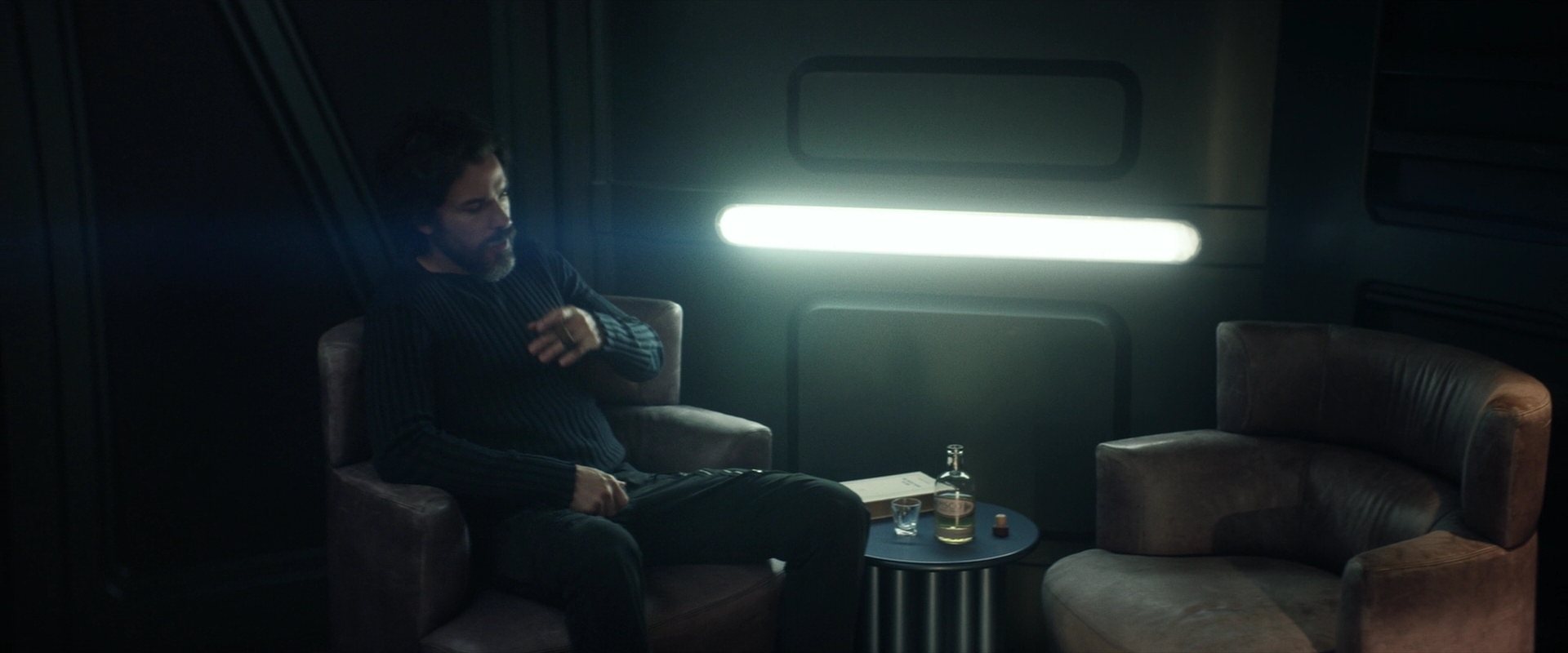 extant_StarTrek_PIC_1x03-TheEndIsTheBeginning_2716.jpg