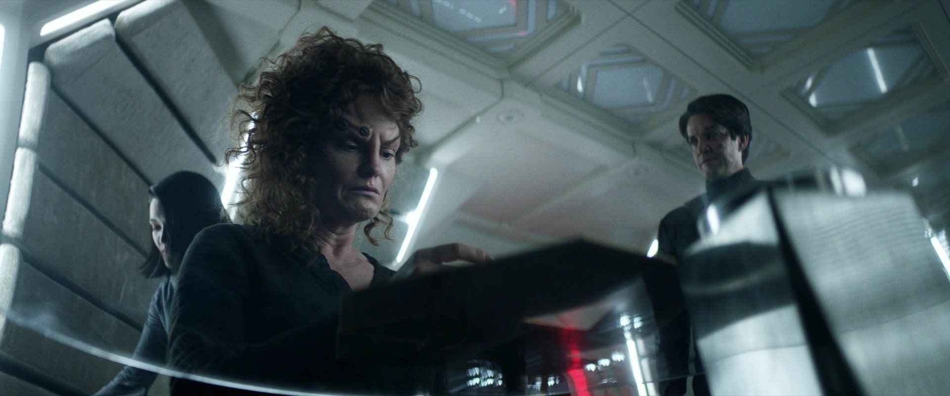 extant_StarTrek_PIC_1x03-TheEndIsTheBeginning_2947.jpg