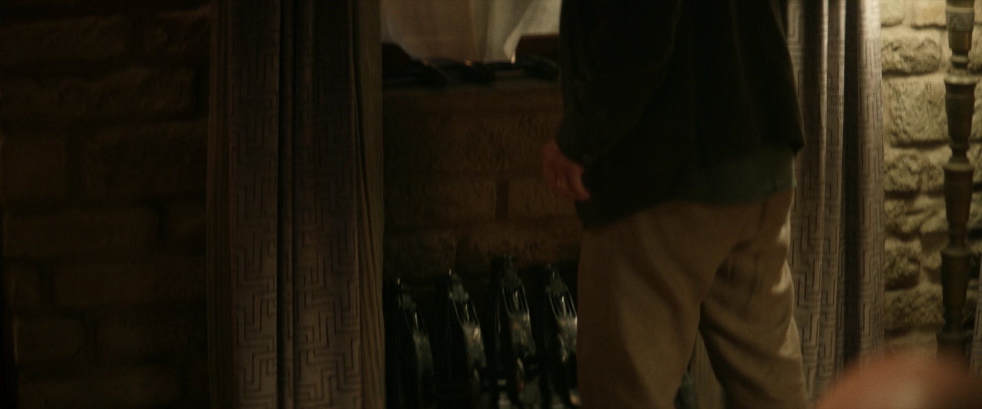 extant_StarTrek_PIC_1x03-TheEndIsTheBeginning_3252.jpg