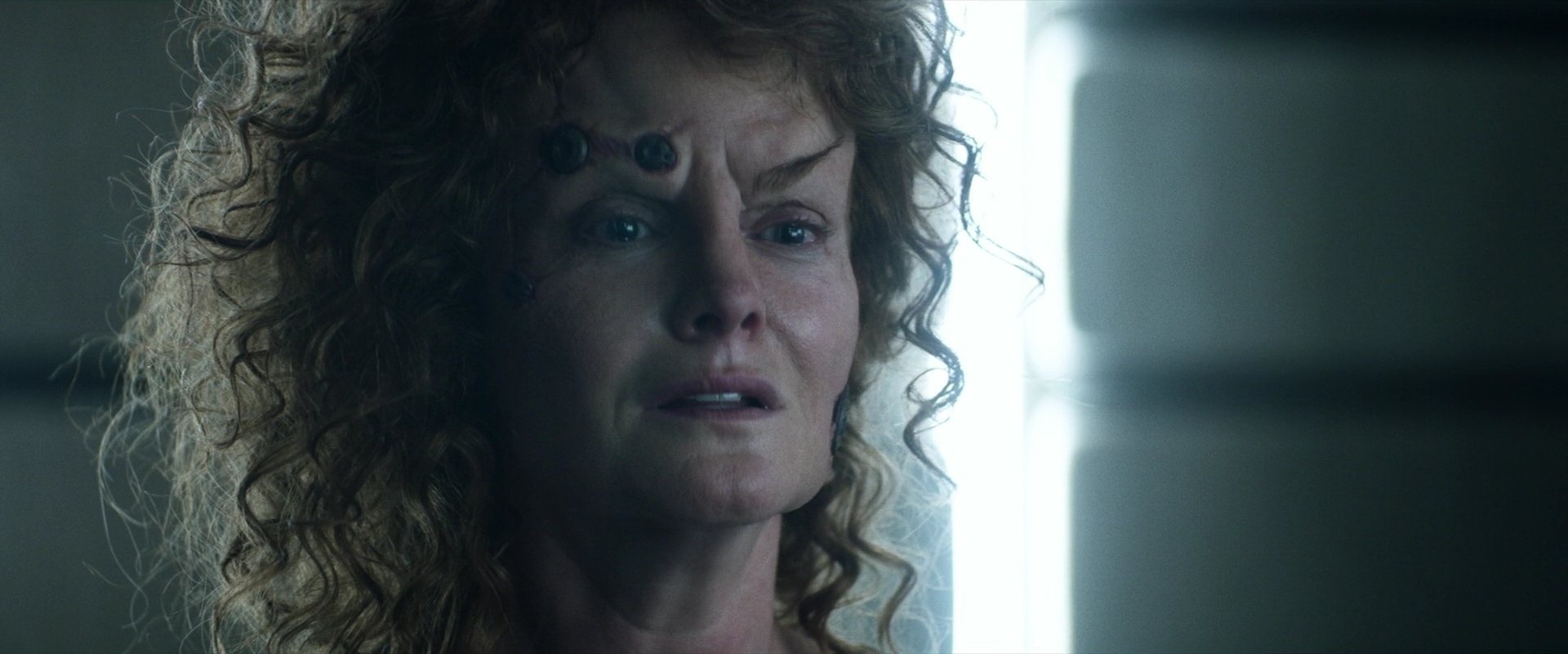 extant_StarTrek_PIC_1x03-TheEndIsTheBeginning_3622.jpg