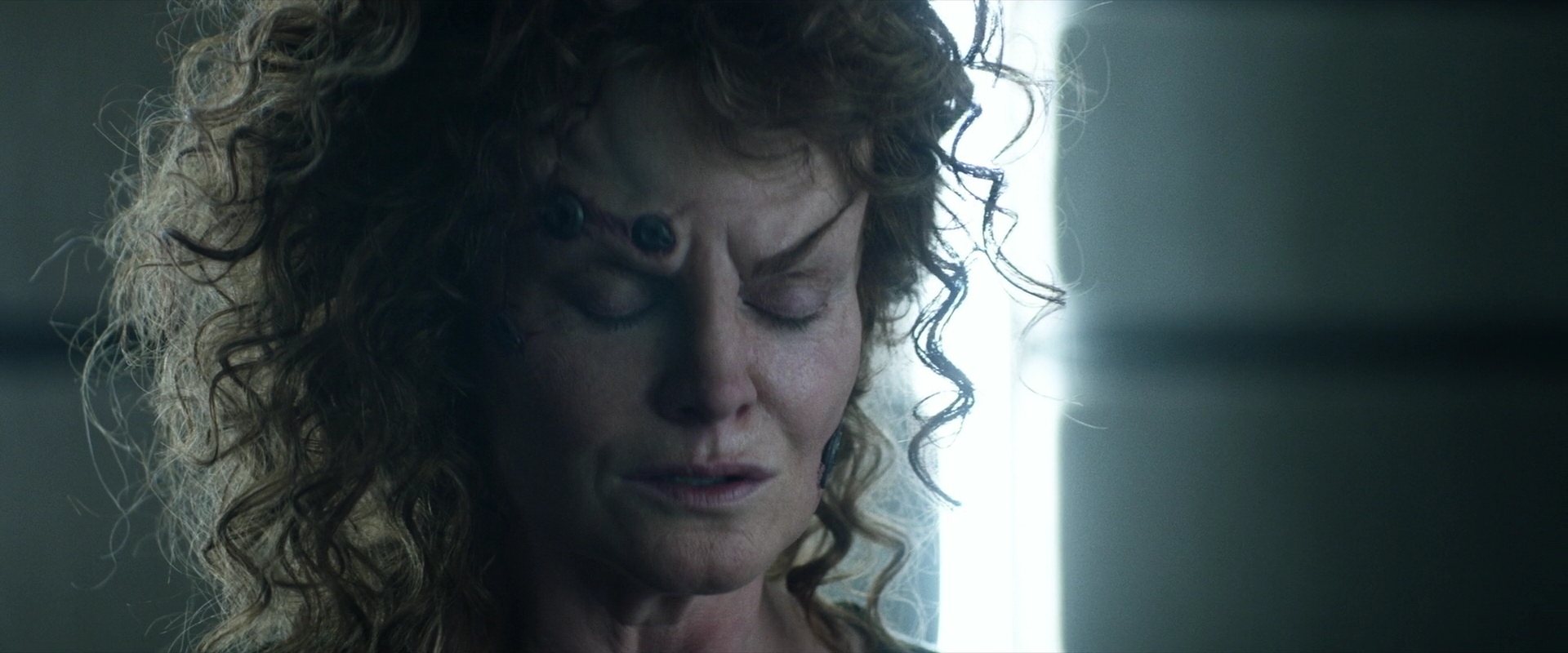 extant_StarTrek_PIC_1x03-TheEndIsTheBeginning_3625.jpg