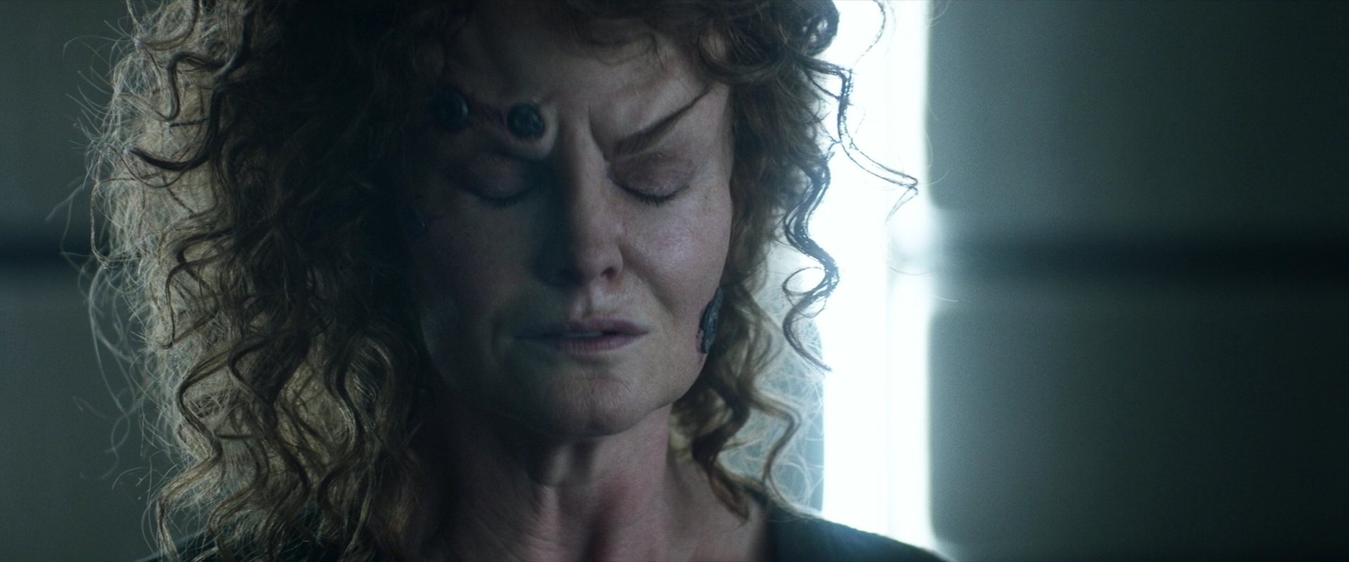 extant_StarTrek_PIC_1x03-TheEndIsTheBeginning_3627.jpg