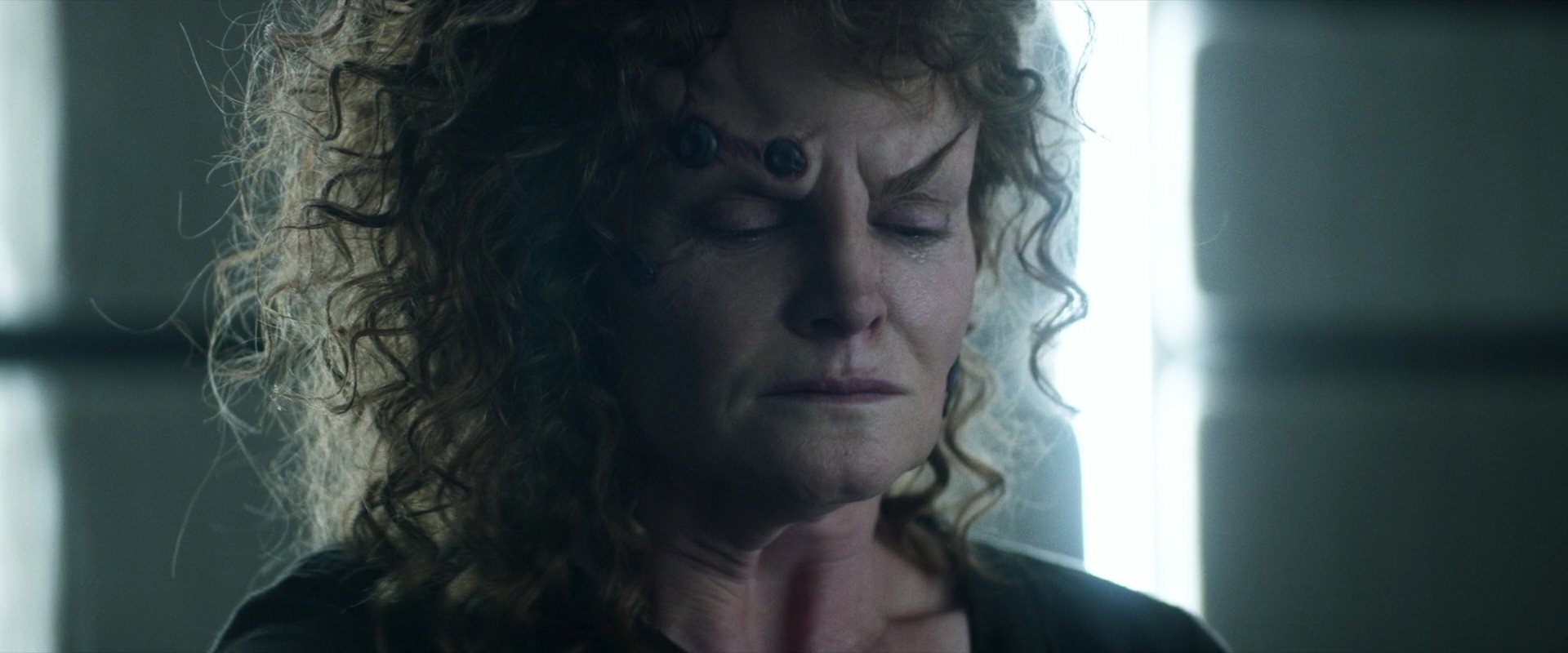 extant_StarTrek_PIC_1x03-TheEndIsTheBeginning_3675.jpg
