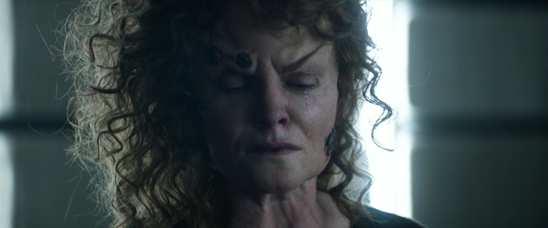 extant_StarTrek_PIC_1x03-TheEndIsTheBeginning_3677.jpg