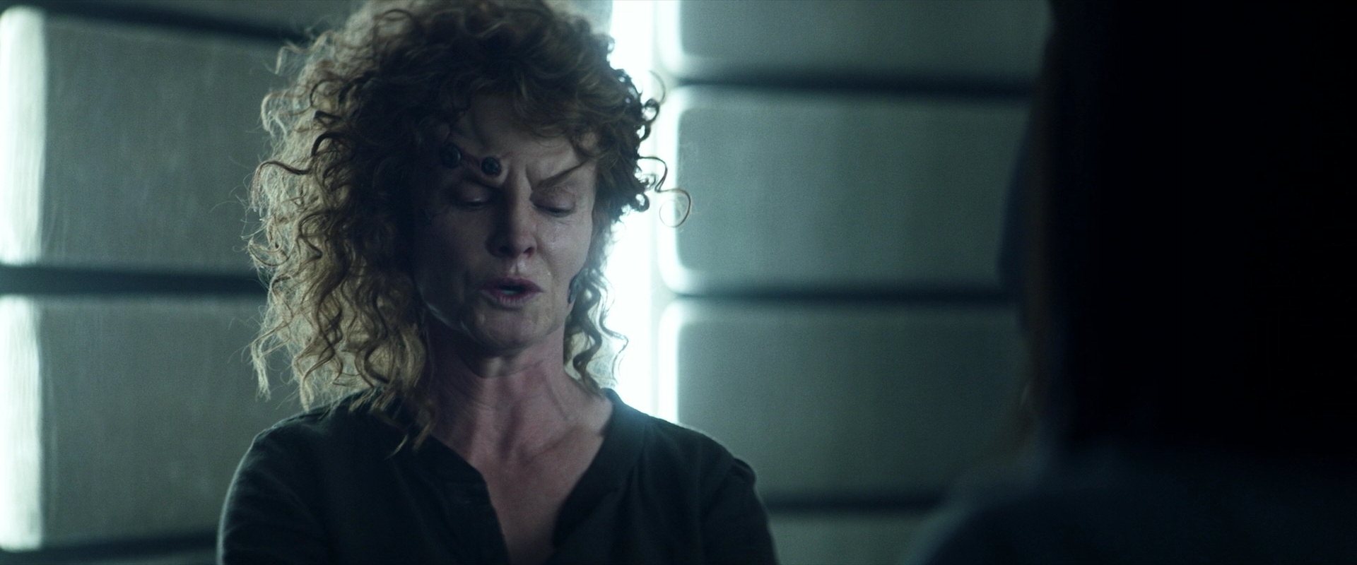 extant_StarTrek_PIC_1x03-TheEndIsTheBeginning_3711.jpg