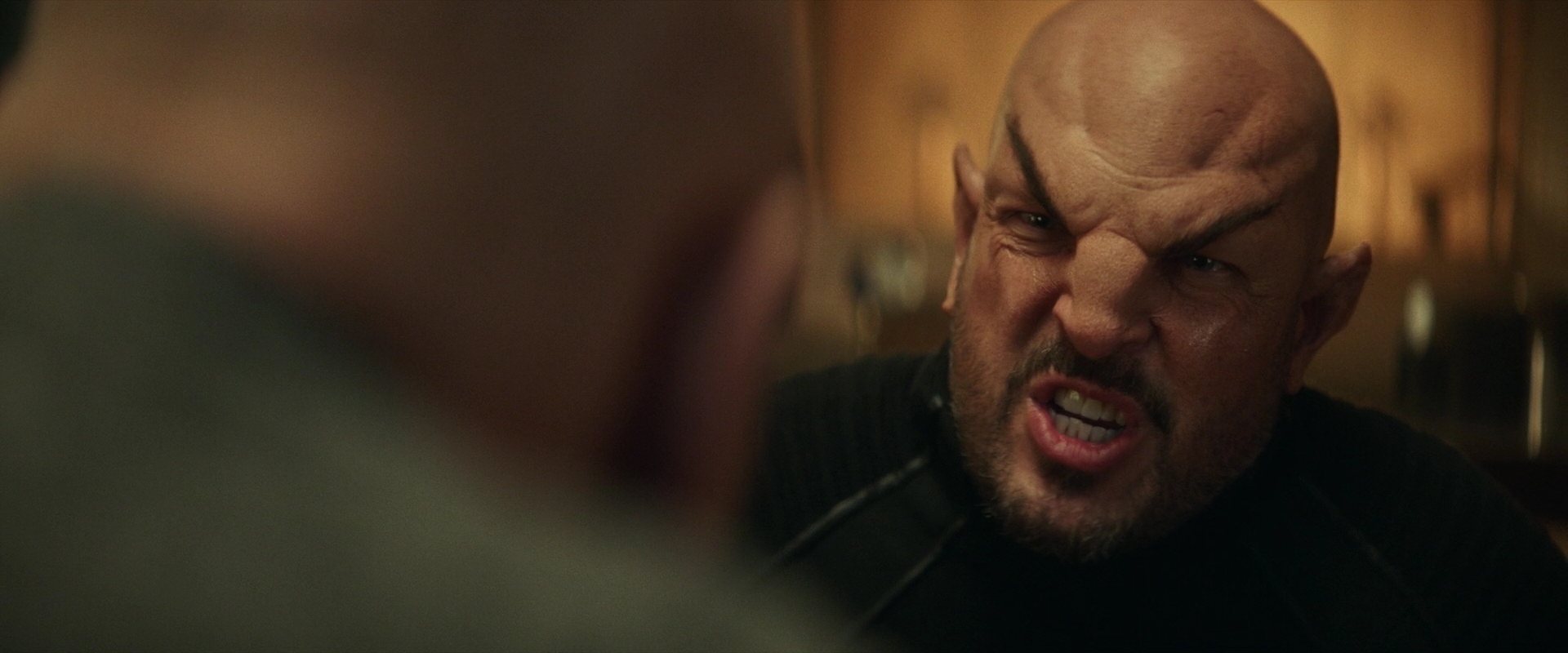 extant_StarTrek_PIC_1x03-TheEndIsTheBeginning_3759.jpg