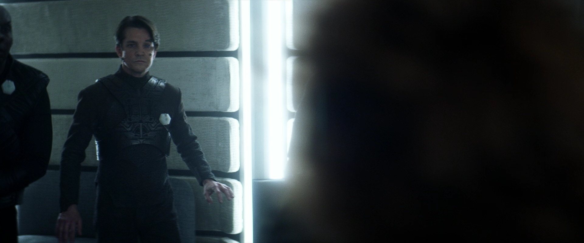 extant_StarTrek_PIC_1x03-TheEndIsTheBeginning_3770.jpg