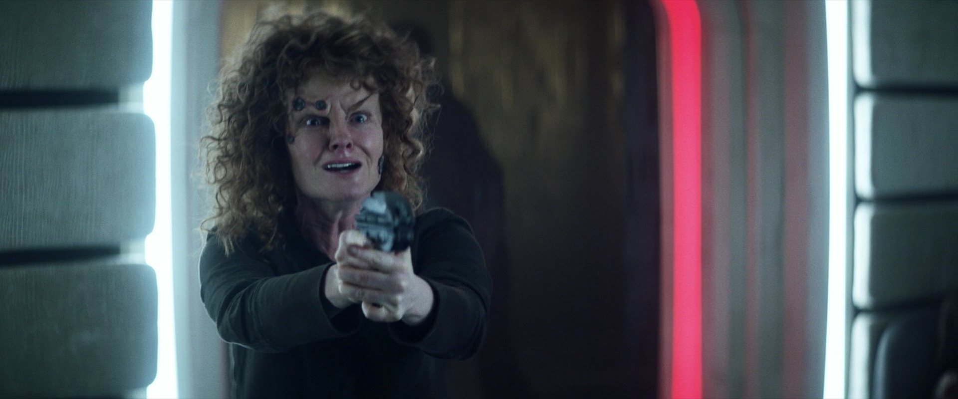 extant_StarTrek_PIC_1x03-TheEndIsTheBeginning_3776.jpg
