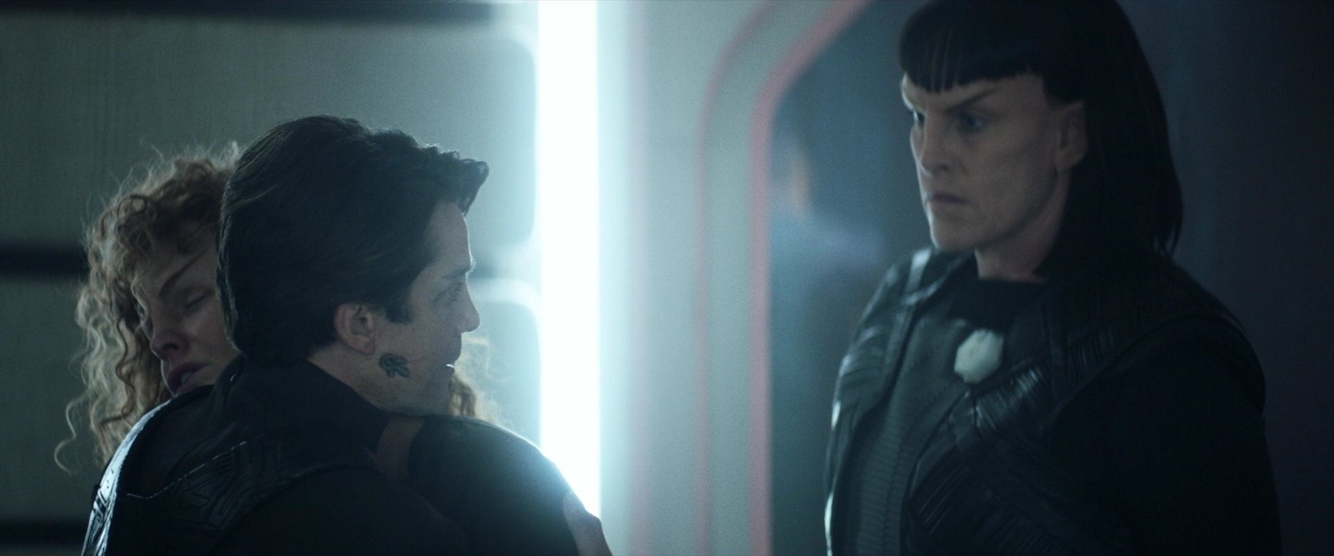extant_StarTrek_PIC_1x03-TheEndIsTheBeginning_3829.jpg
