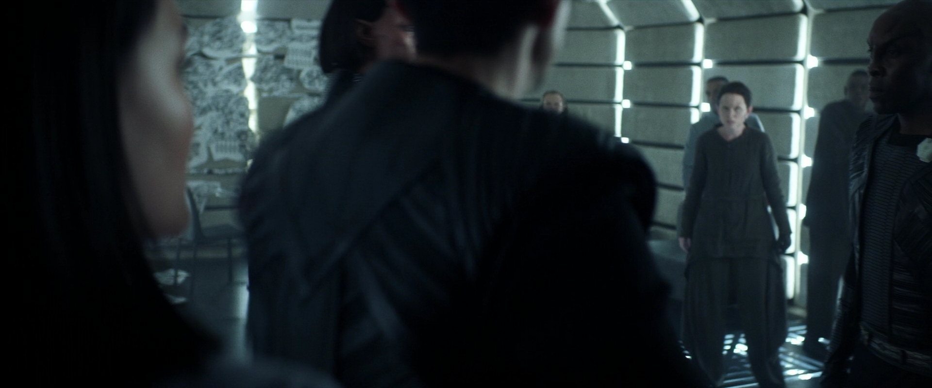extant_StarTrek_PIC_1x03-TheEndIsTheBeginning_3834.jpg