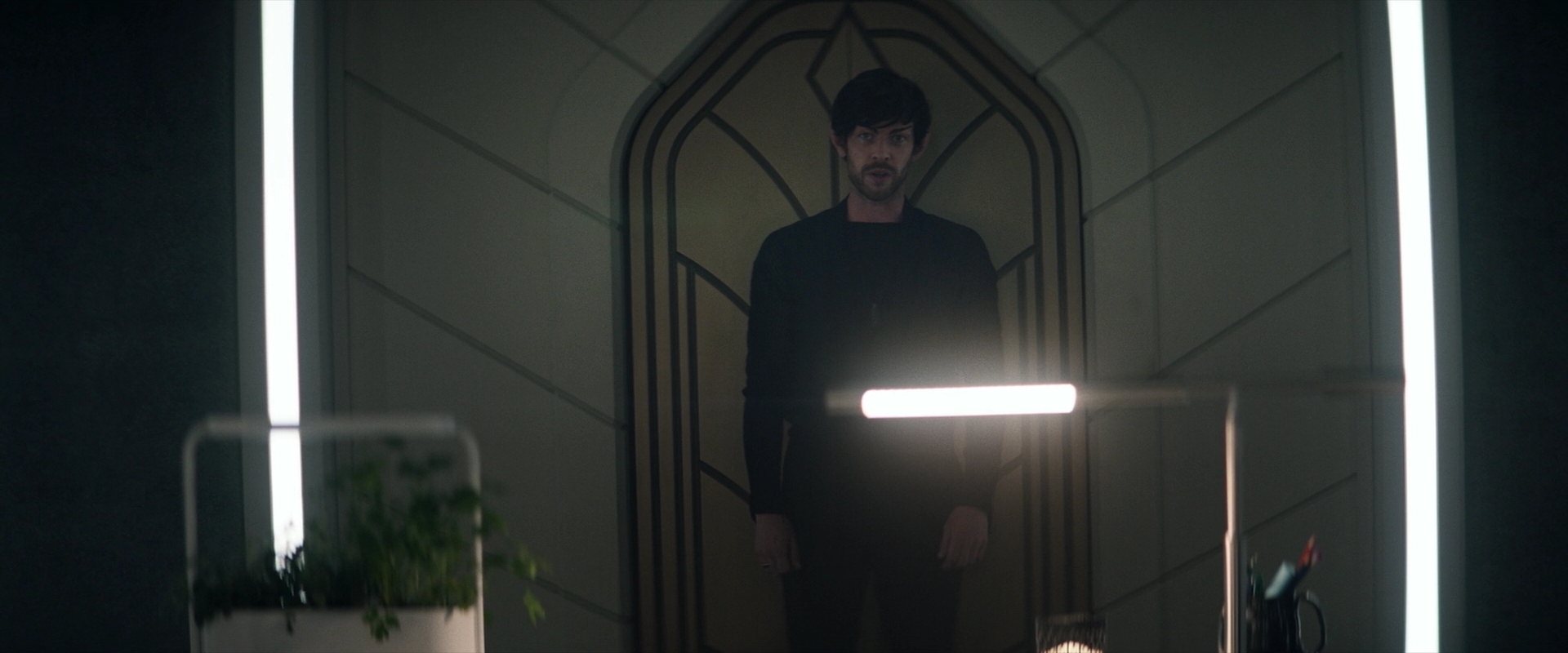 extant_StarTrek_PIC_1x03-TheEndIsTheBeginning_3964.jpg